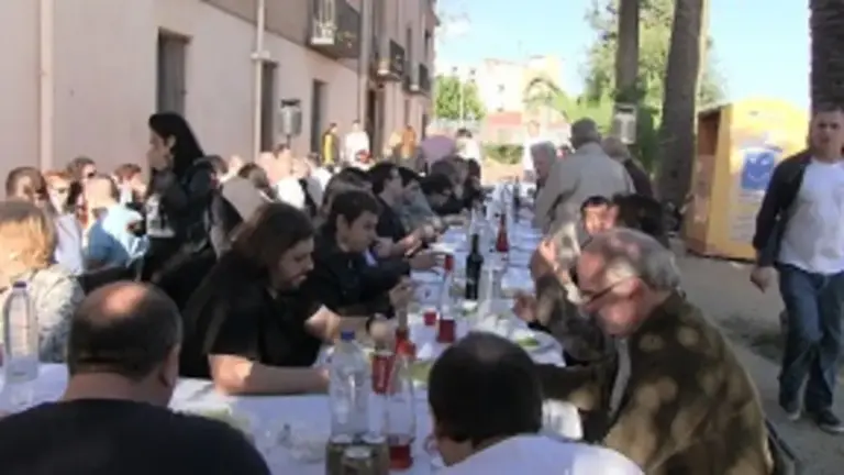 FOTOGRAFÍA. BADALONA (BARCELONA) CATALUÑA (ESPAÑA), 09 DE NOVIEMBRE DE 2013. Más de 500 personas asistieron ayer a la pallada organizada por la asociación España y catalanes en Badalona, Barcelona. Lasvocesdelpueblo (Ñ Pueblo)