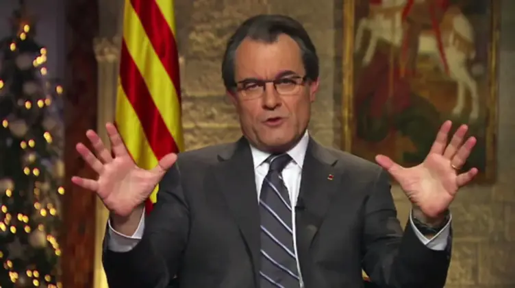 FOTOGRAFÍA. BARCELONA (CATALUÑA) ESPAÑA, 02 DE ENERO DE 2014. En la imagen, el líder de la derecha separatista catalana y presidente del Gobierno autonómico de la Generalidad de Cataluña, Artur Mas Gavarró. Lasvocesdelpueblo (Ñ Pueblo)