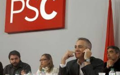 FOTOGRAFÍA. BARCELONA (CATALUÑA) ESPAÑA, 15 DE ENERO DE 2014. La familia  del Partido de los Socialistas Catalanes (PSC), marca del Partido Socialista (PSOE) en la Comunidad Autónoma de Cataluña, muy dividida en menos de 24 horas para el día decisivo para el proceso separatista en Cataluña, Procés. Lasvocesdelpueblo (Ñ Pueblo)