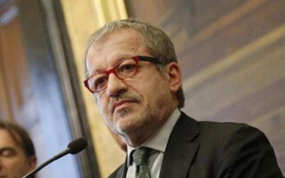 FOTOGRAFÍA. 17 DE ENERO DE 2014. El presidente de la comunidad autónoma española de Cataluña, Artur Mas Gavarró, se reúne con el líder de la Liga del Norte, el separatista italiano Roberto Maroni (d), para perfilar el proyecto separatista excluyente antiespañol catalán. Efe