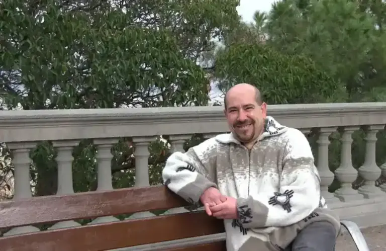 FOTOGRAFÍA: PLAZA DE ESPAÑA BARCELONA (BARCELONA) CATALUÑA (ESPAÑA), 15 ENERO DE 2014. Entrevista con el cofundador de Ciudadanos Cs, empresario y activista español en Cataluña, Xurde Rocamundi. "En Francia o en los Estados Unidos, el señor Artur Mas estaría ya detenido. Haría mucho tiempo que estaría en una celda con libertad restringida". Quizás haya en algún lugar de Cataluña gente convencida que el separatismo catalán no sea agresivo ni peligroso por la convivencia de toda la sociedad en general. Nuestro invitado de esta semana es un empresario catalán propietario de una agencia inmobiliaria en la localidad española de Arenys Del Mar, el señor Xurde Rocamundi. Lasvocesdelpueblo (Ñ Pueblo)