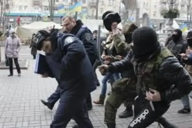 FOTOGRAFÍA. KIEV (UCRANIA), 22 DE FEBRERO DE 2014. La presidencia de Víktor Yanukóvich de Ucrania está actualmente ocupada por los manifestantes en Kiev. Nadie sabe dónde se ha refugiado el presidente de Ucrania. Efe