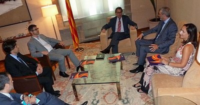 Delegación de Sociedad Civil Catalana reunida con el presidente separatista Catalán, Artur Mas Gavarró [Foto Sociedad Civil Catalana] 30/06/2014