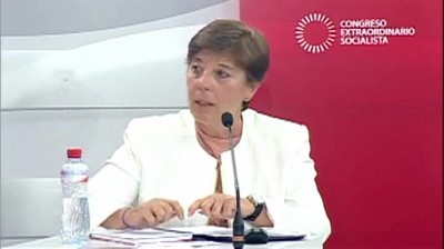 Carmen de Riego, presidenta de la Asociación de Prensa de Madrid,  moderadora del debate
