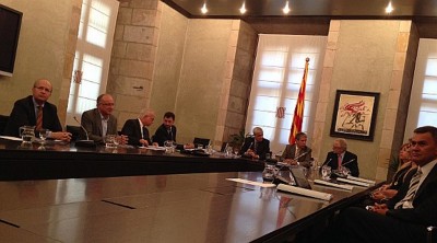 Miembros del CATN reunidos con el gobierno separatista catalán esta mañan en el palacio del gobierno regional de Cataluña. Foto anc