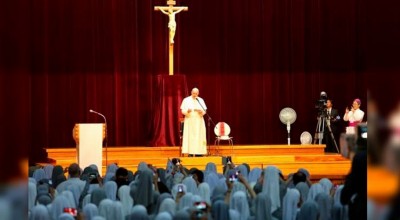 Papa Francisco en encuentro con religiosas / Foto: Alan Holdren (ACI Prensa)
