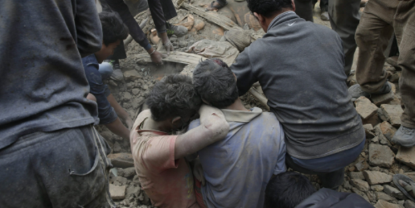 Más de 1.000 muertos en 'devastador' terremoto de 7,8 grados en Nepal, Asia Meridional.. - copia