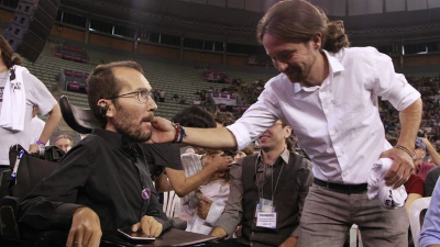 Pablo Echenique, cabeza de lista de Podemos en Aragón entre otros candidatos para las autonómicas.