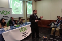 VOX apuesta por la recuperación para el Estado de las competencias de Educación y potenciar el español como lengua vehicular.