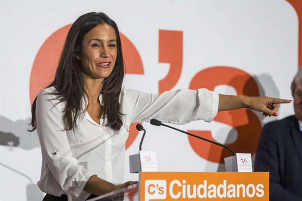 La-candidata-de-Cs-al-Ayuntamiento-de-Madrid-pide-el-voto-de-defraudados-y-promete-abrir-las-puertas-del-ayuntamiento ..