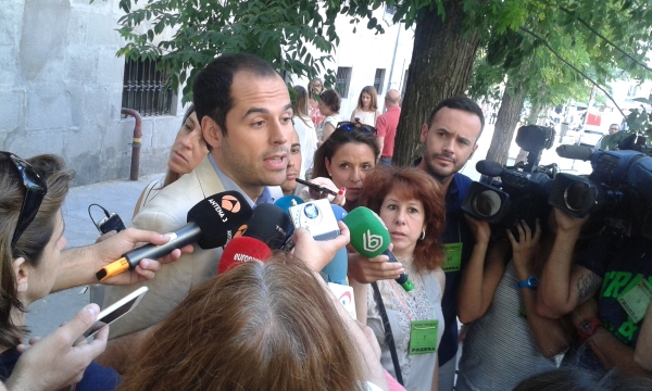 20150608-Acto credenciales 2