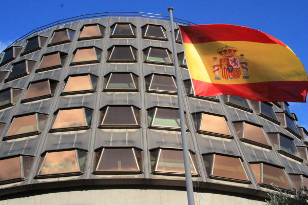 el tc suspende las estructuras de estado separatista catalán