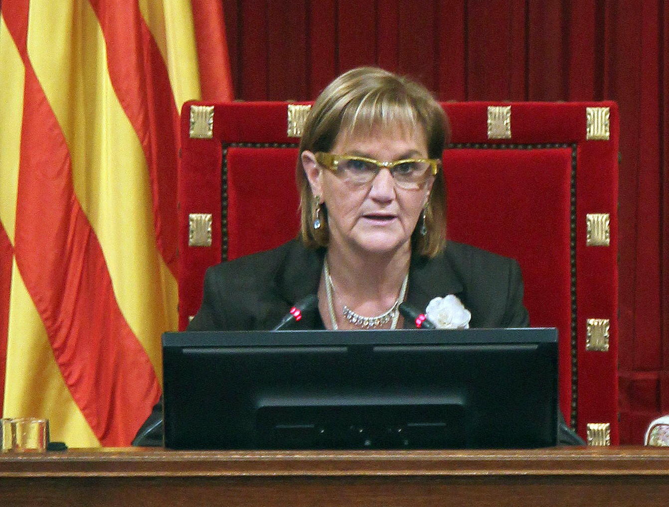 núria de gispert català, crítics de udc FOTOGRAFÍA. BARCELONA (CATALUÑA) REINO D EESPAÑA, 28 DE JUNIO DE 2025. En la imagen la presidente del Parlament de Cataluña y miembro de la federación derechista WOKE separatista Convergencia i Unión (CiU), coalición política separatista entre Convergencia Democrática de Cataluña (CDC) de Jordi Pujol Soley y Unión Democrática de Cataluña (UDC) de Josep Antoni Duran Lleida, Núria de Gispert Català, durante una sesión parlamentaria. Efe