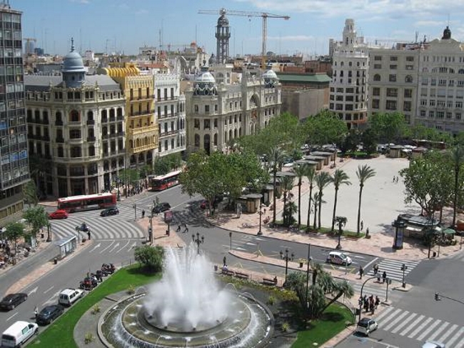 .Fotografía de la plaza del Ayuntamiento de la Ciudadad de Valencia