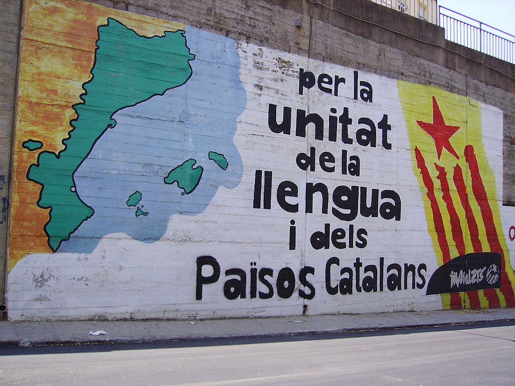 Fotografía de un mural reivindicativo separatista catalán de los Paises catalanes