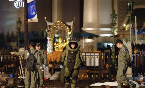 Varios extranjeros entre los 12 muertos por la explosión de una bomba en Bangkok, Tailandia