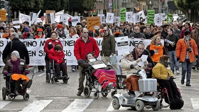 ciudadanos de la patria que en situación de dependencia. Foto, Plataformas en Defensa de la Ley de Dependencia