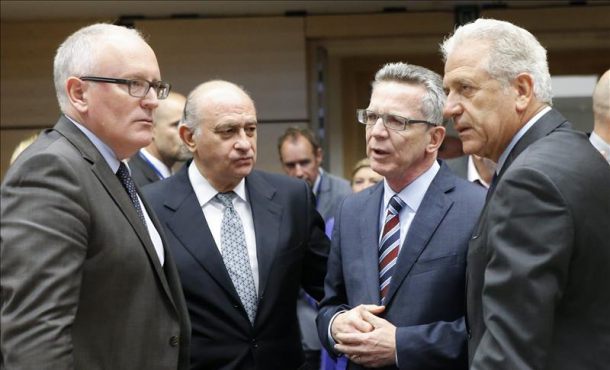 La UE adopta el reparto de 120.000 refugiados por una amplia mayoría