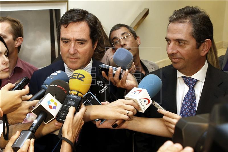 El presidente de CEPYME, Antonio Garamendi (i), y el secretario de Estado de Economía y Apoyo a la Empresa, Íñigo Fernández de Mesa (d), EFE El presidente de CEPYME, Antonio Garamendi (i), y el secretario de Estado de Economía y Apoyo a la Empresa, Íñigo Fernández de Mesa (d), EFE