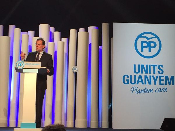 El presidente del PP, Mariano Rajoy Brey, durante su intervencia en el acto. Foto Carles Jiménez