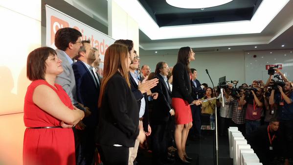 Arrimadas pide la dimisión de Artur Mas y nuevas elecciones por la derrota de JxPLSí en votos