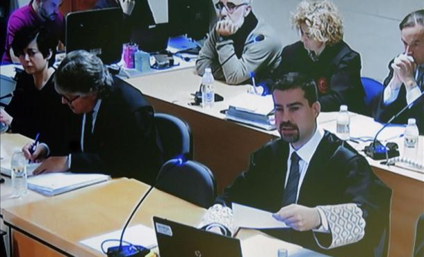 Imagen del circuito cerrado de televisión del juicio por la muerte violenta de Asunta Basterra que llega, Efe