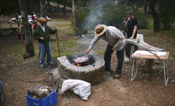 dos cordobese más castizos es yendose de perol