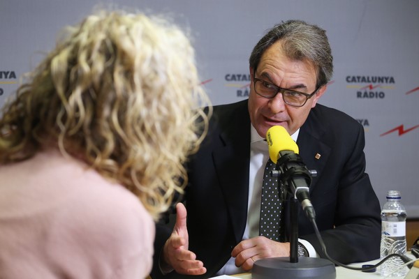 El presidente catalanista, Artur Mas Gavarró, hoy durante su entrevista a Cataluña Radio. Lasvocesdelpueblo