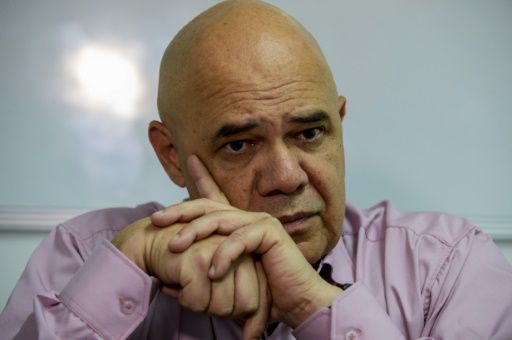 El secretario ejecutivo de la Mesa de Unidad Democrática (MUD), Jesús Torrealba, durante una entrevista con la AFP en Caracas,