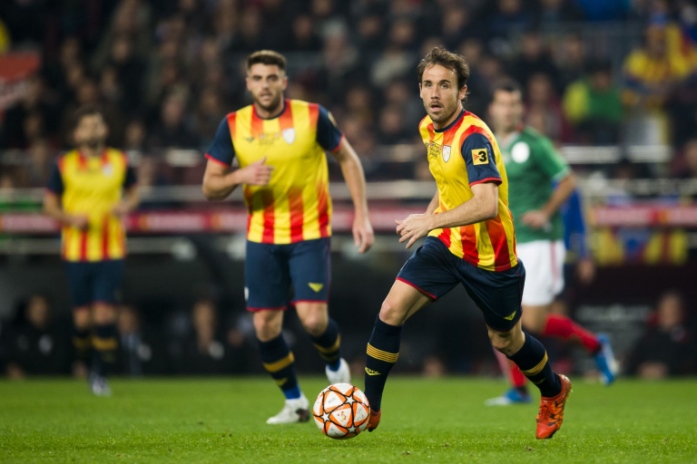 Cataluña de Piqué derrotada ante Euskadi en Campo Nuevo a gritos de «independencia»