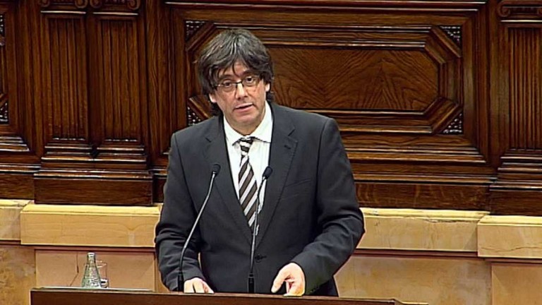 Puigdemont se compromete aplicar la declaración separatista del 9N 2015 anulada por el TC
