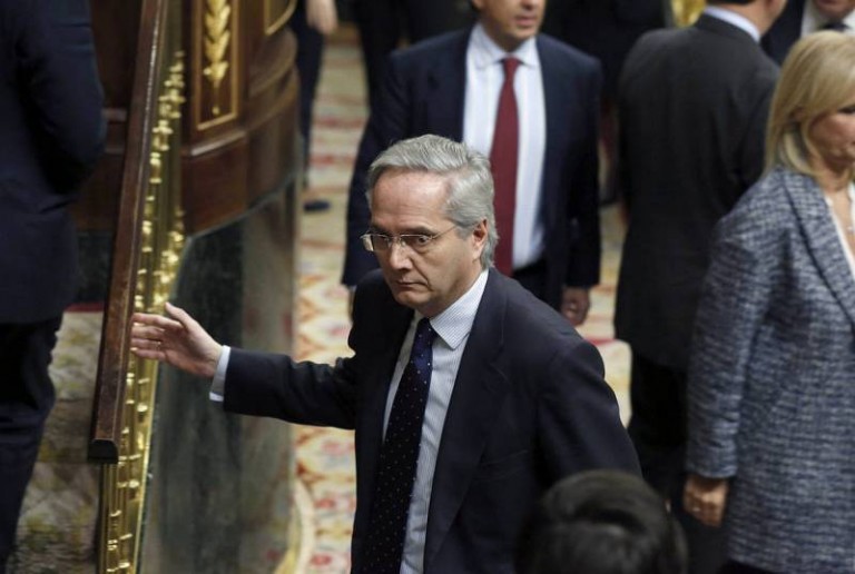 El diputado presunto delincuente del PP, Pedro Gómez de la Serna, se da de baja del PP