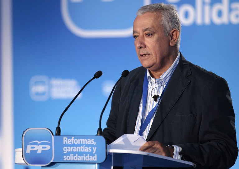 Javier Arenas: «nadie se va a arrepentir de haber votado al PP» de Mariano Rajoy