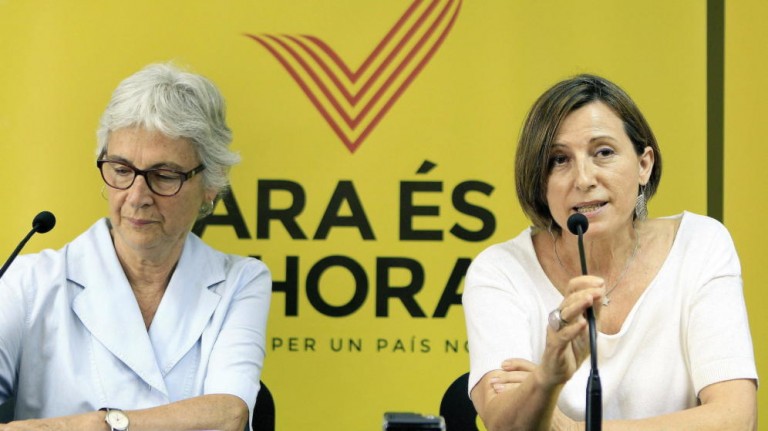 La separatista Muriel Casals continúa ingresada en la UCI estable dentro de la gravedad