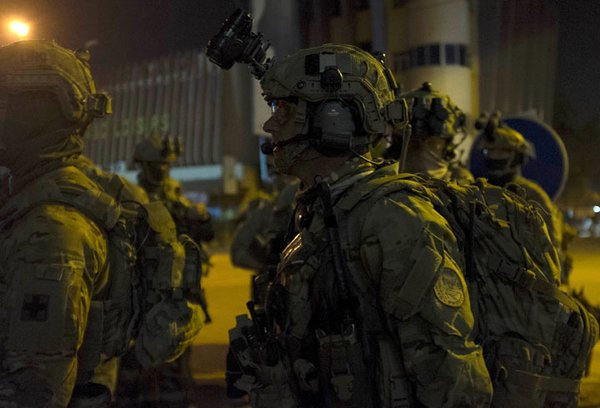 fuerzas de seguridad del Burkina, durante el asalto. Foto The Cairo Post