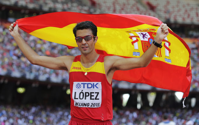 El español Miguel Ángel López durante su último paseo en los 20 Km. Foto archivo Telecinco. lasvocesdelpueblo.