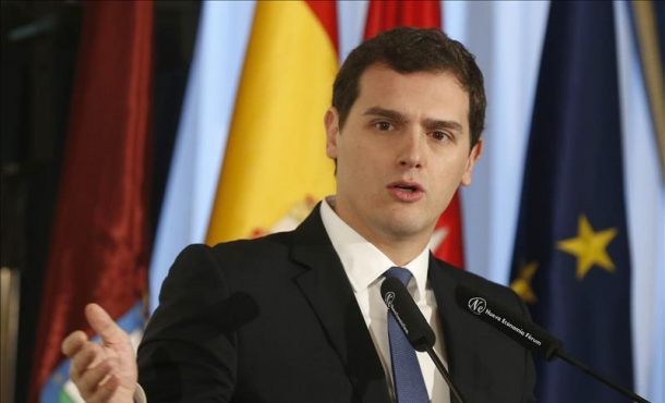 El líder de Ciudadanos, Albert Rivera, hoy durante el desayuno organizado por el Fórum Europa, esta mañana en un hotel de Madrid. EFE
