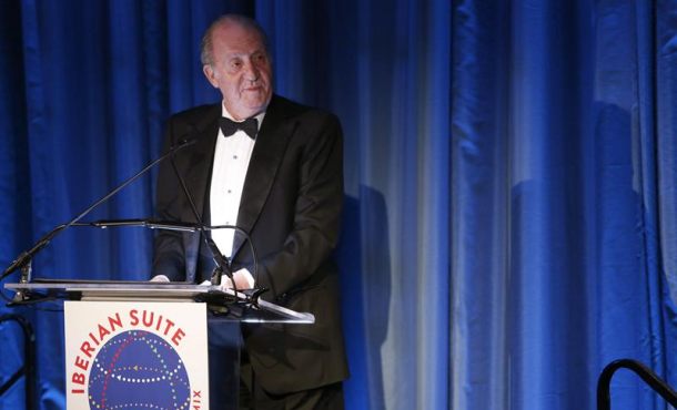 El rey Juan Carlos I, durante su discurso en la inauguranción de un festival cultural. EFE