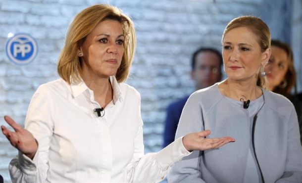 La secretaria general del PP, María Dolores de Cospedal (i), junto a la presidenta de la Comunidad y de la gestora del PP de Madrid, Cristina Cifuentes. EFE