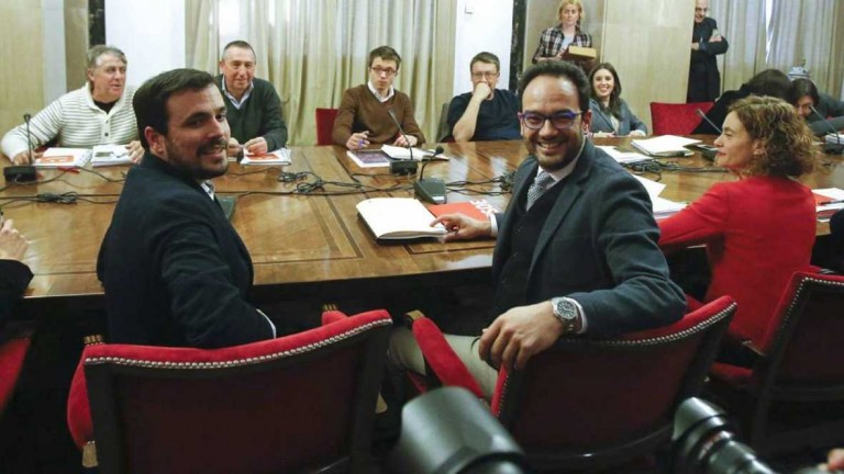 La reunión a 4 termina con «avances» y PSOE insiste en pactar a la vez con Ciudadanos y Podemos