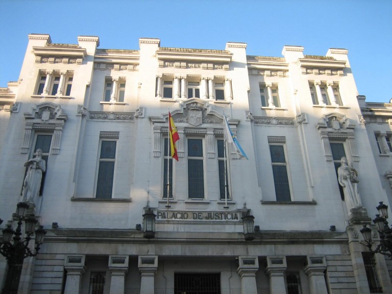 El TSJG anula parte sustancial de ordenanza lingüística de Lugo tras un recurso de Galicia Bilingüe