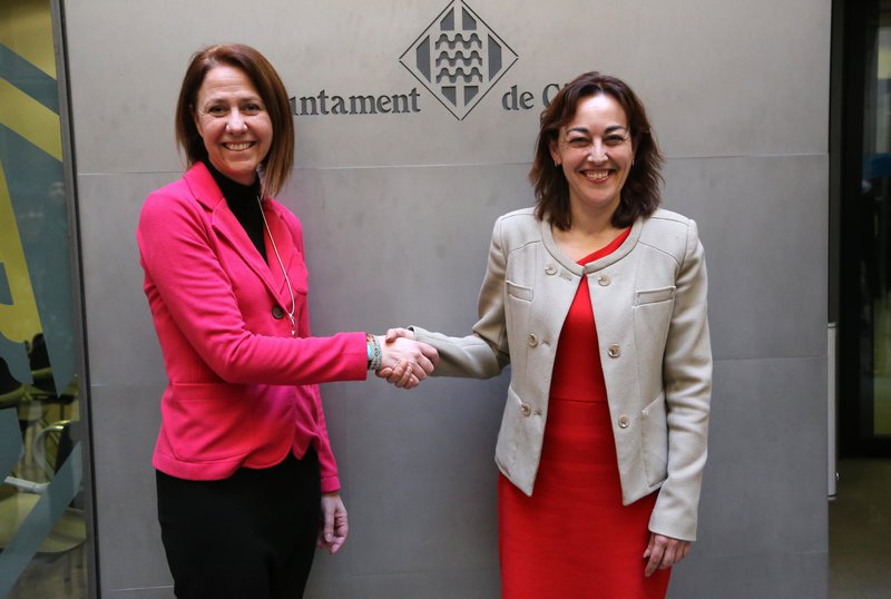 Ajuntament de Girona. Roda de premsa de CiU i PSC amb Marta Madrenas i Sílvia Paneque, per presentar l'acord de govern a la ciutat. Es preveu tarda amb diverses rodes de premsa; necessitaríem un fotògraf a disposició 1226#Quim Puig