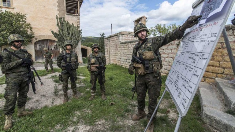 Convocan hasta 2.026 plazas para el ingreso en el Ejercito español y en la Guardia Civil