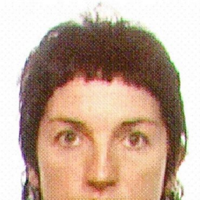 Imágenes facilitadas por el ministerio del Interior de la etarra huida Miren Nekane Txapartegi Nieve. Efe.