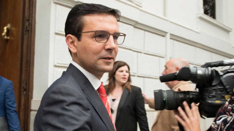 Ciutadans, PSOE, extremistas Podemitas e IU echan al PP del poder en Granada por corrupción