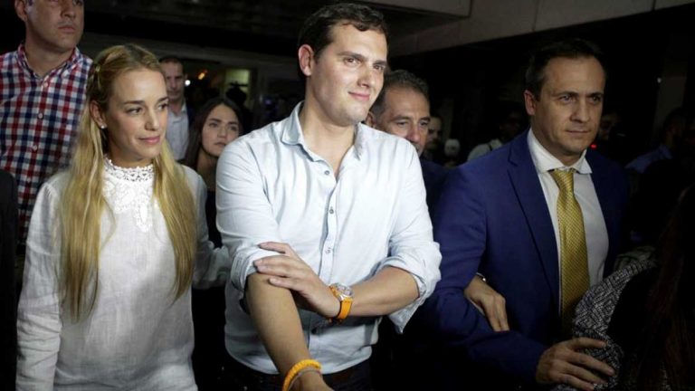 Rivera llega a Venezuela sin complicaciones, los chavistas dijeron que podía ser expulsado