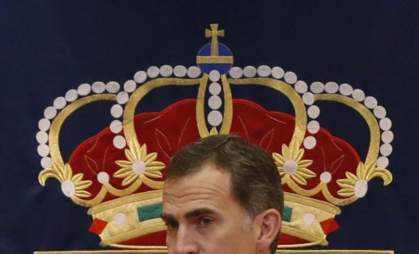 El Rey Felipe VI, durante la clausura hoy del XVII Curso de Estado Mayor de la Escuela Superior de las Fuerzas Armadas, que ha tenido lugar... EFE