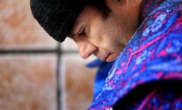 El diestro José Tomás se prepara par salir al ruedo, antes del festejo taurino de la festividad de San Juan, hoy en la plaza de toros de Alicante... EFE