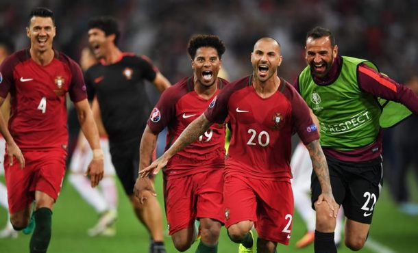 Los jugadores de Portugal celebran el pase para las semifinales tras el partido jugado en el Stade Velodrome en Marsella, Francia. EFE