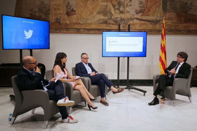 El Gobierno de JxSí prevé «culminar» en junio de 2017 la hoja de ruta separatista catalanista
